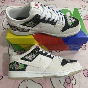 Nike Low-Top Black And White Sneakers For Men And Women